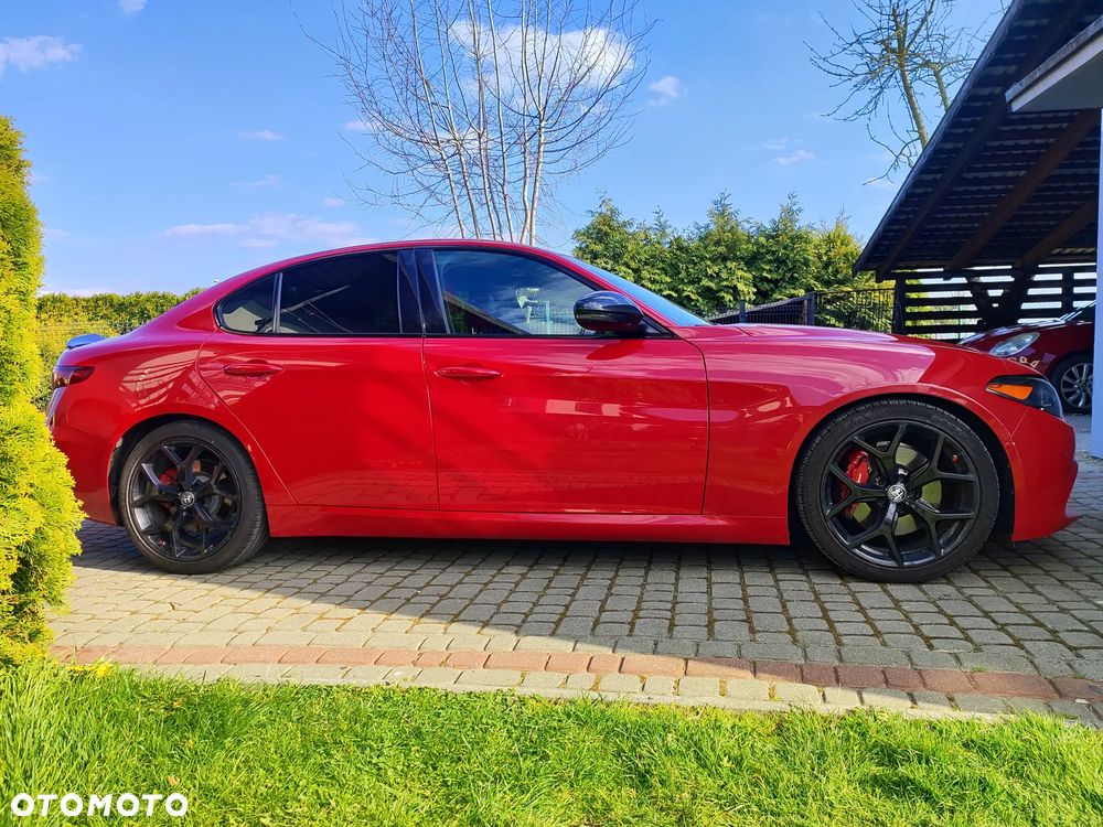 Alfa Romeo Giulia 2.0 Turbo 16V AT8 Veloce Ti - 5