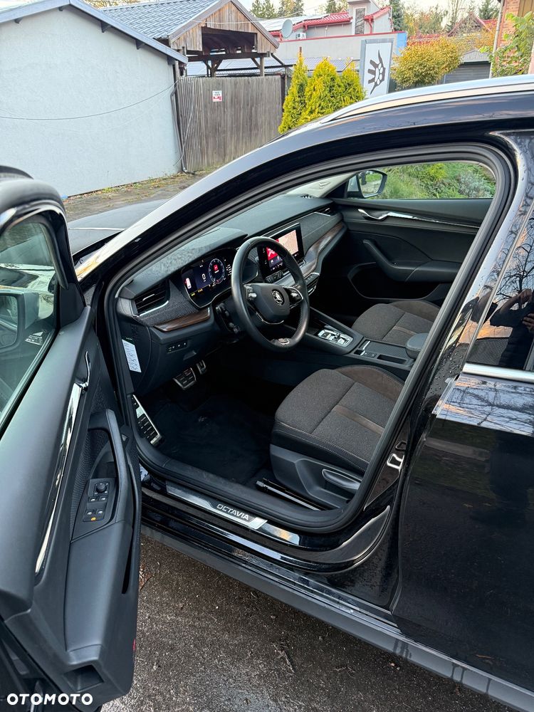 Skoda Octavia 2.0 TDI 4x4 Scout DSG - 6