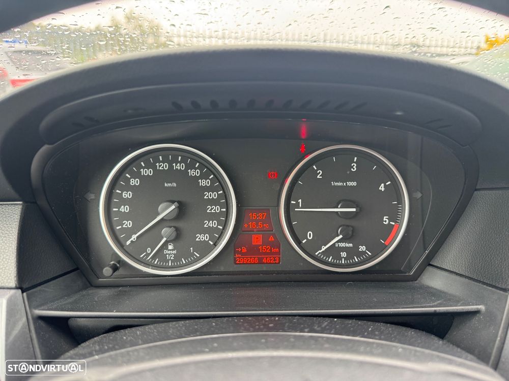 BMW 520 dA Executive - 17