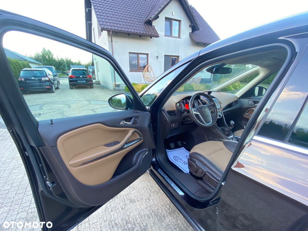 Opel Zafira Tourer 2.0 CDTI Innovation - 24