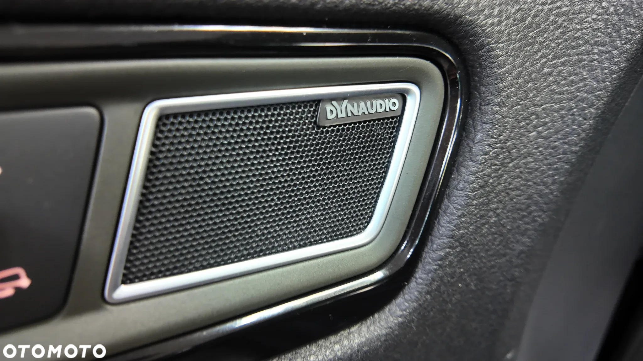 Volkswagen Touareg 3.0 Hybrid Automatik - 23