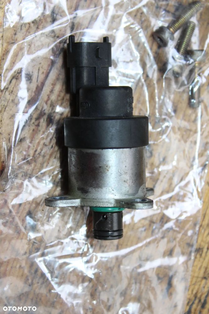 czujnik scv toyota 1.4 d4d 1nd 0 928 400 606 - 1