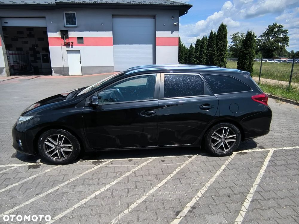 Toyota Auris 1.6 Edition - 2