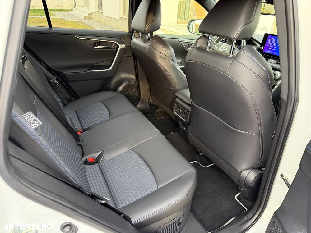 Toyota RAV4 2.5 VVT-iE 4x2 Dynamic - 8