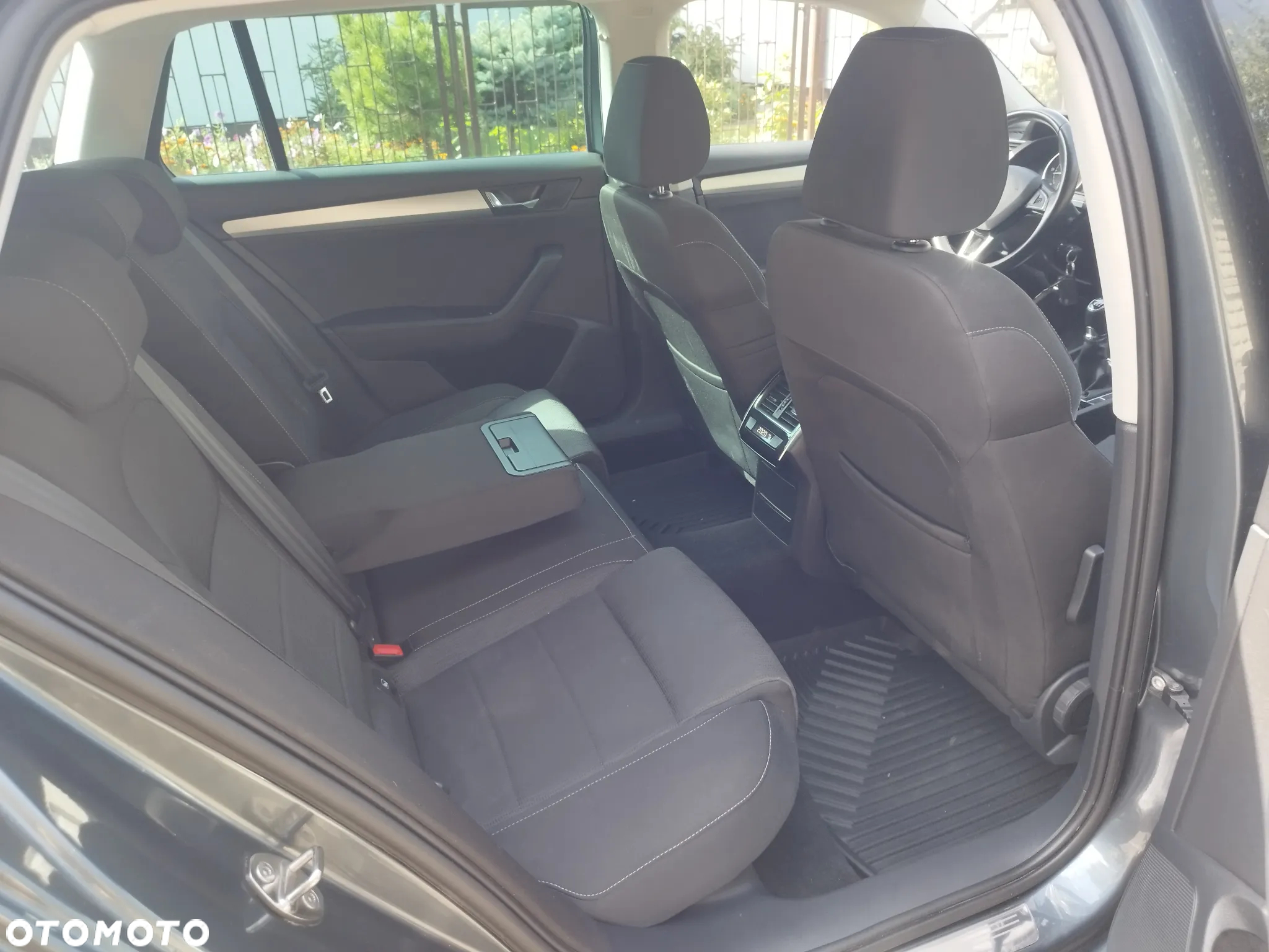 Skoda Superb 1.6 TDI Ambition - 16