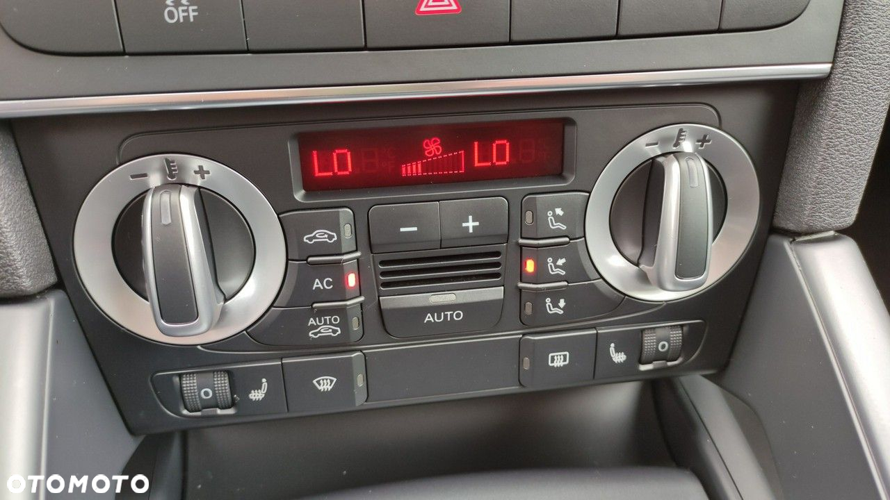 Audi A3 1.6 TDI DPF Attraction - 36