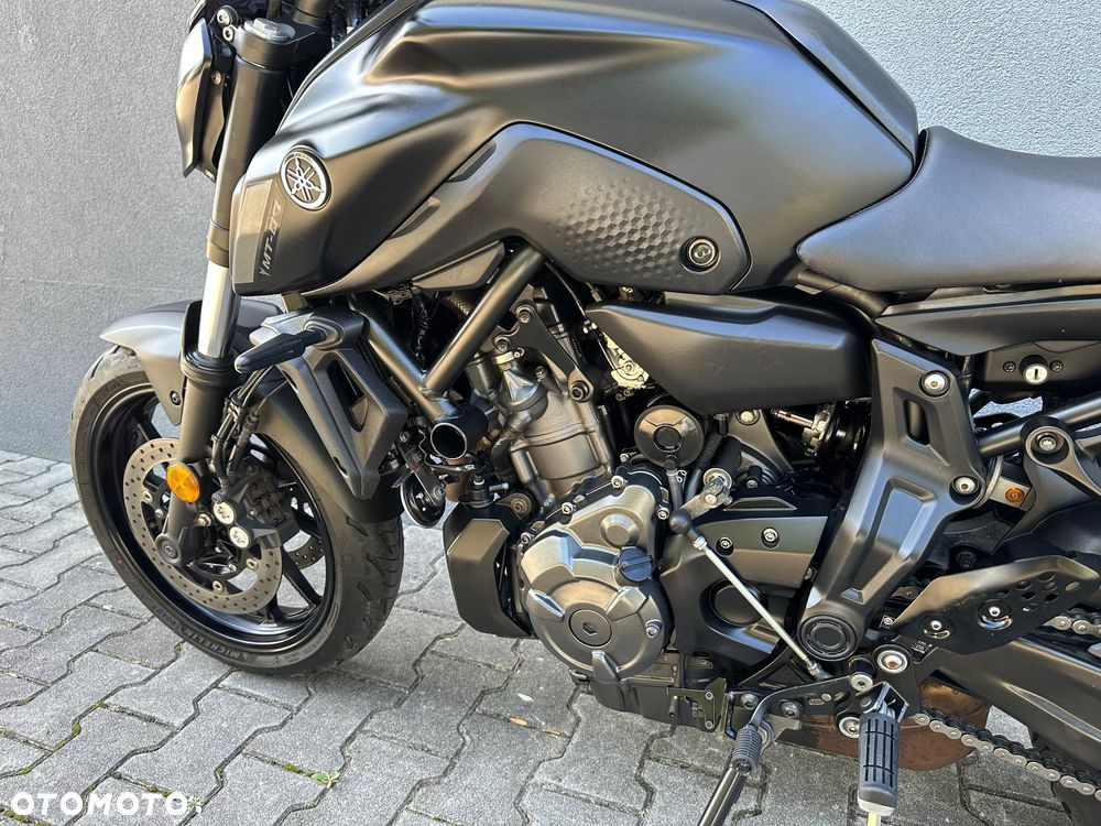 Yamaha MT - 16