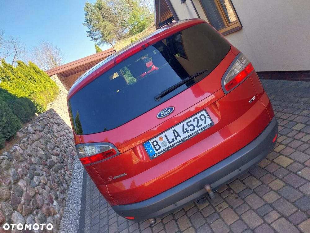 Ford S-Max - 13
