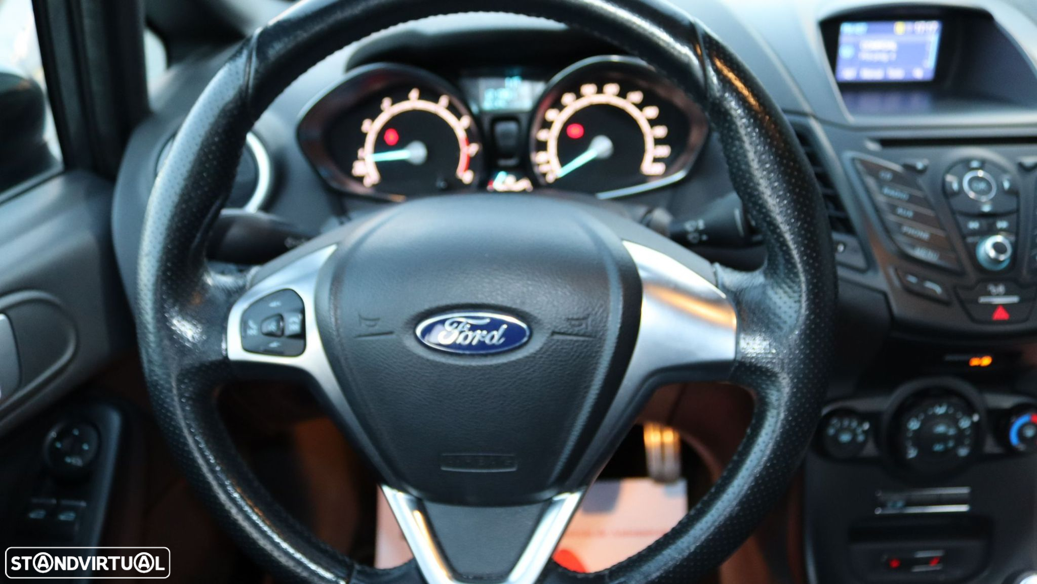 Ford Fiesta - 15