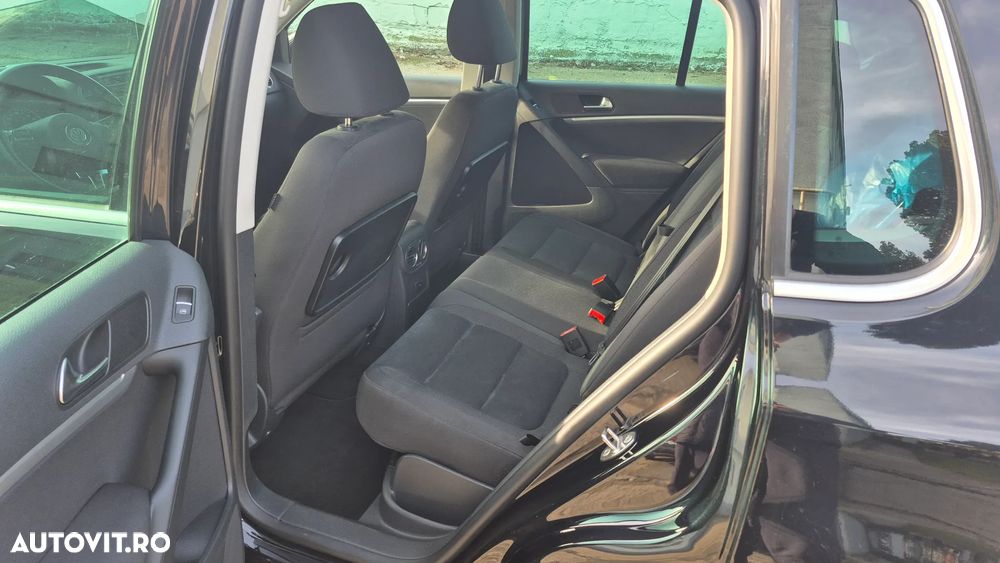 Volkswagen Tiguan 2.0 TDI DPF 4Motion BlueMotion Technology DSG Sport & Style - 9