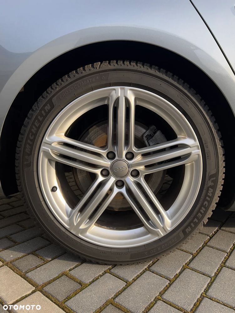 Audi A8 4.0 TFSI L Quattro - 11