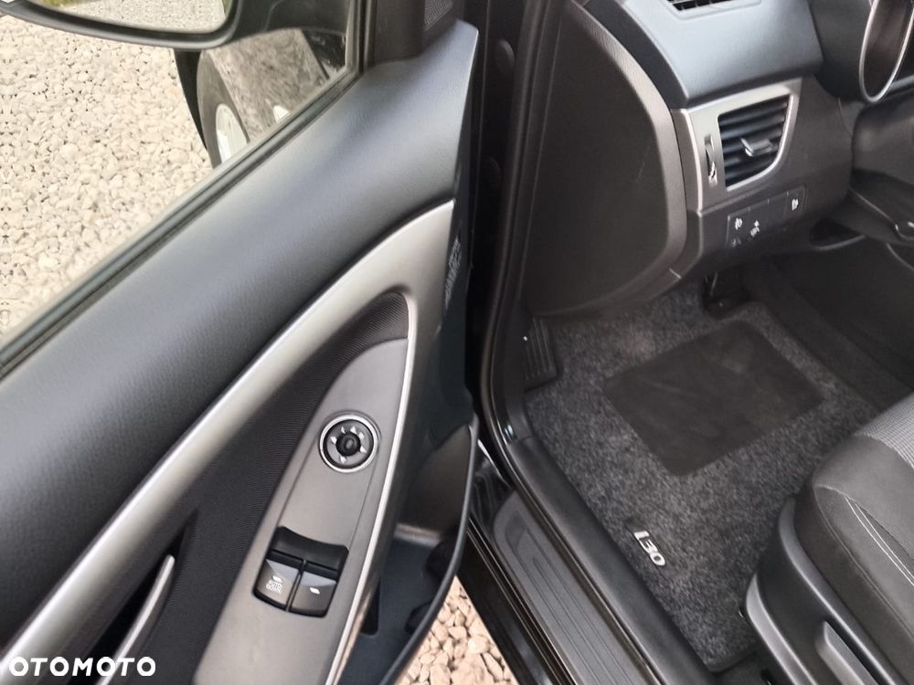 Hyundai i30 1.4 CRDi Comfort - 31