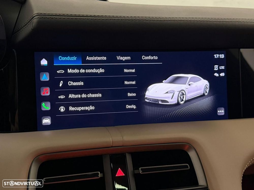 Porsche Taycan 4S - 26