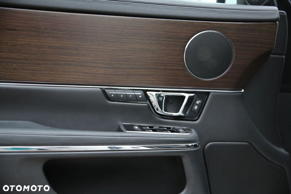 Jaguar XJ 3.0 D V6 Premium Luxury - 18