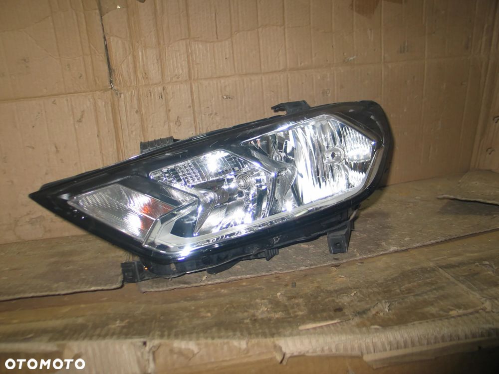 lampa lewy przod AUDI A1 II 18r.- 82A941003 EUROPA - 1