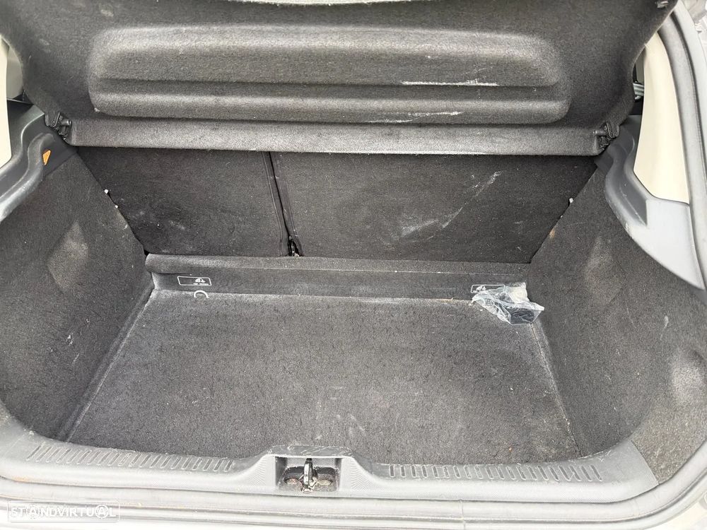 Renault Clio - 29