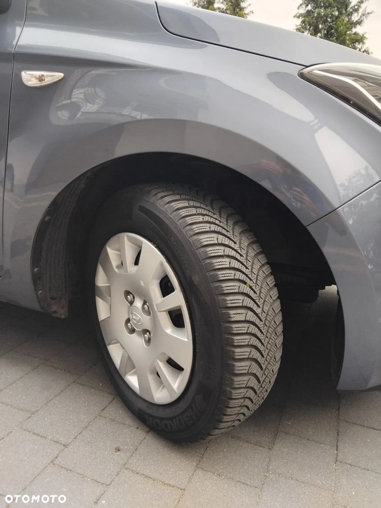 Hyundai i20 1.2 Trend - 14