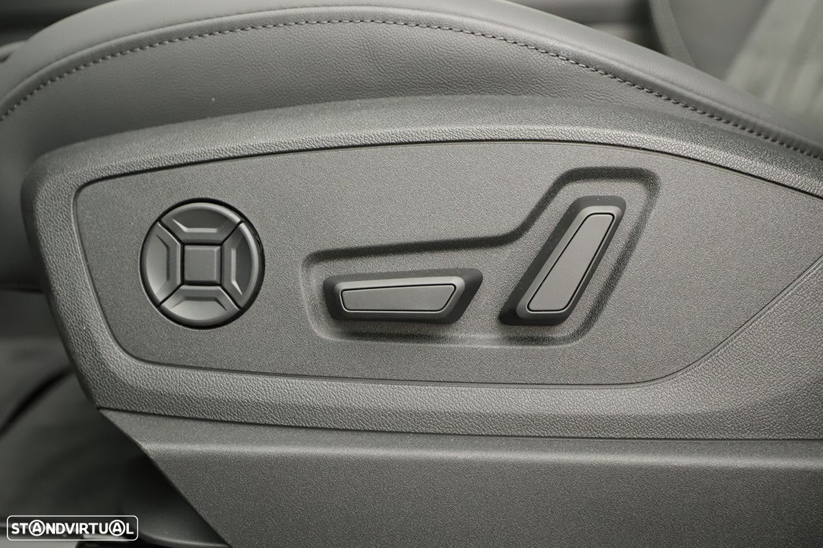 Audi Q8 e-Tron Sportback 50 quattro S line - 24
