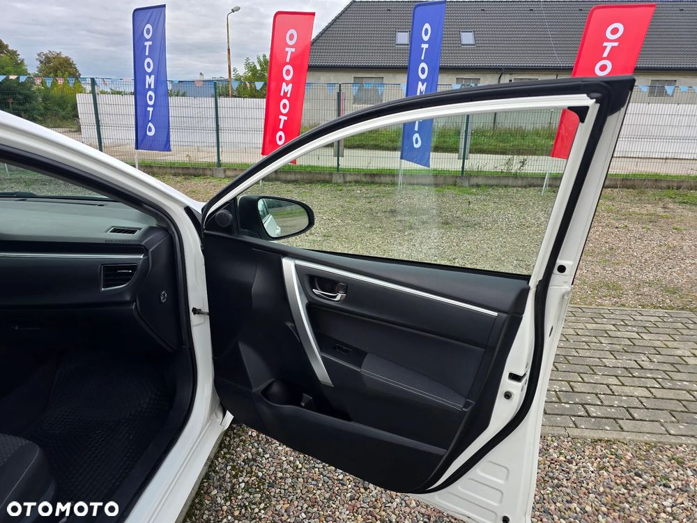 Toyota Corolla 1.6 Premium - 12
