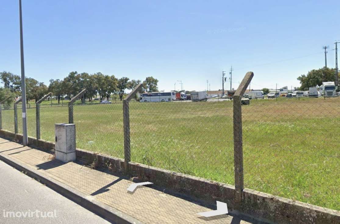 Arrenda-se Terreno perto do Continente e Aldi - Grande imagem: 4/7