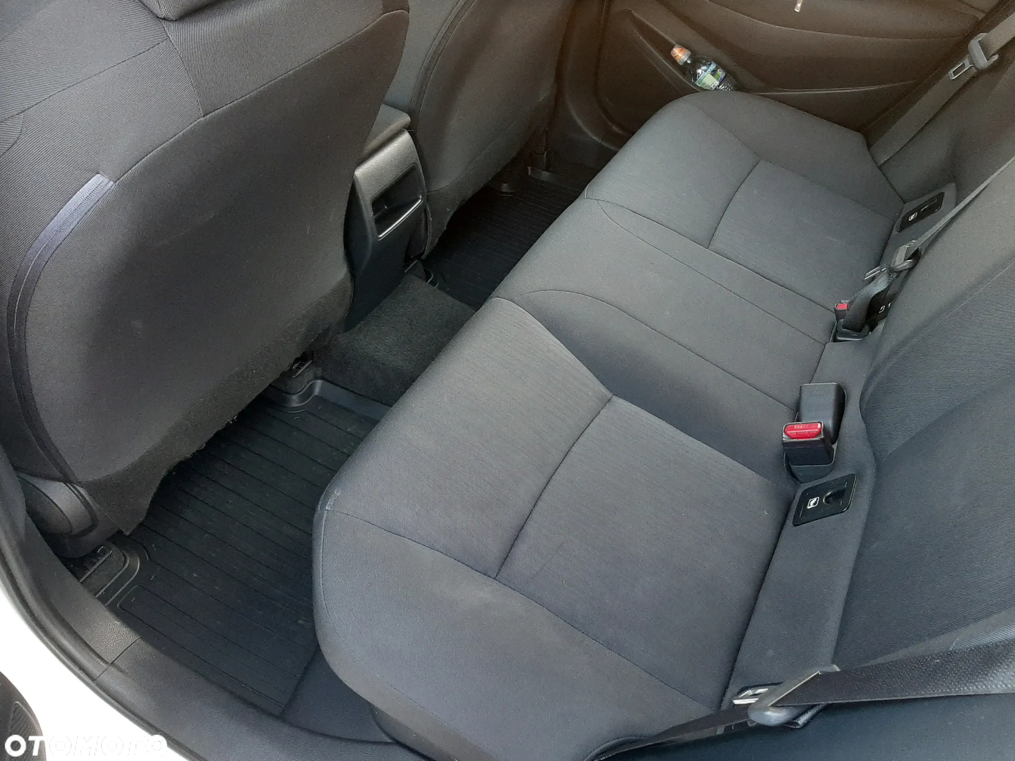 Toyota Corolla - 6