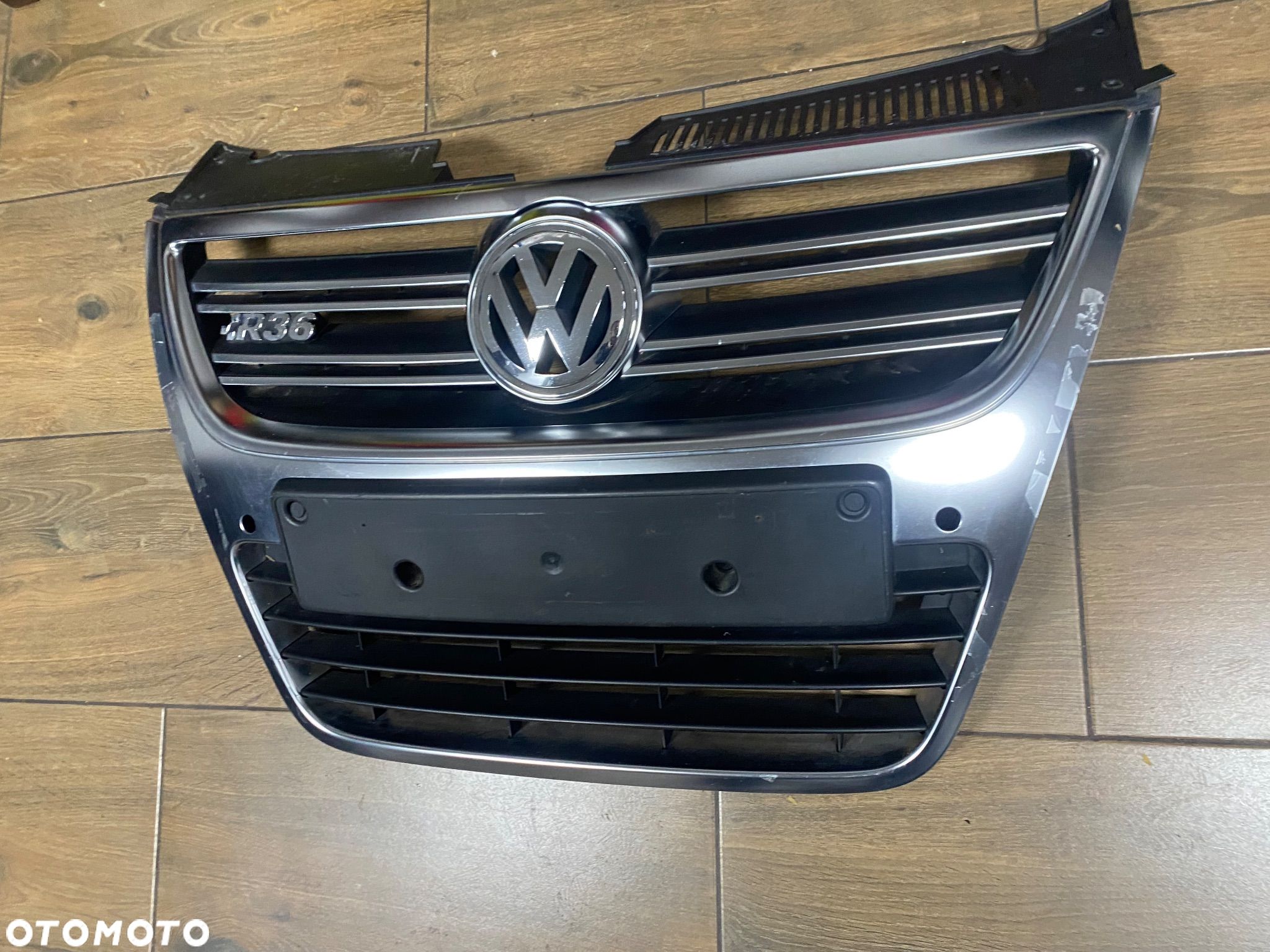 GRILL ATRAPA CHŁODNICY VW PASSAT B6 R36 3C0853653A ORG. - 1