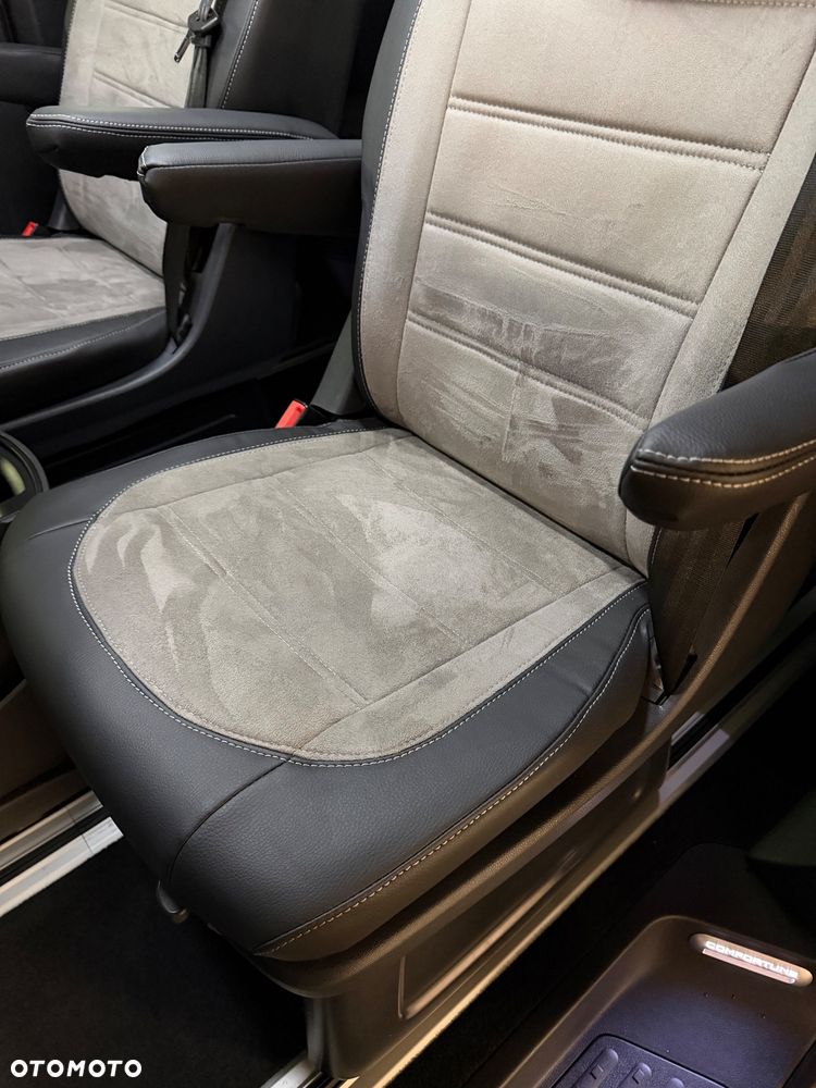 Volkswagen Multivan - 19