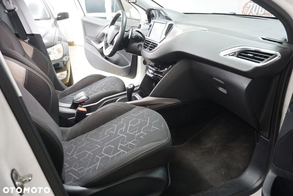 Peugeot 2008 82 e-VTI ETG5 Active - 22