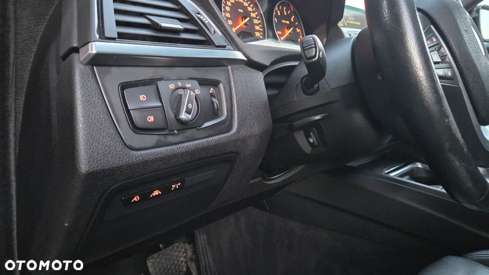 BMW 3GT 320d Sport-Aut Luxury Line - 28