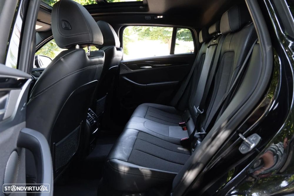 BMW X4 20 d xDrive XLine Auto - 56