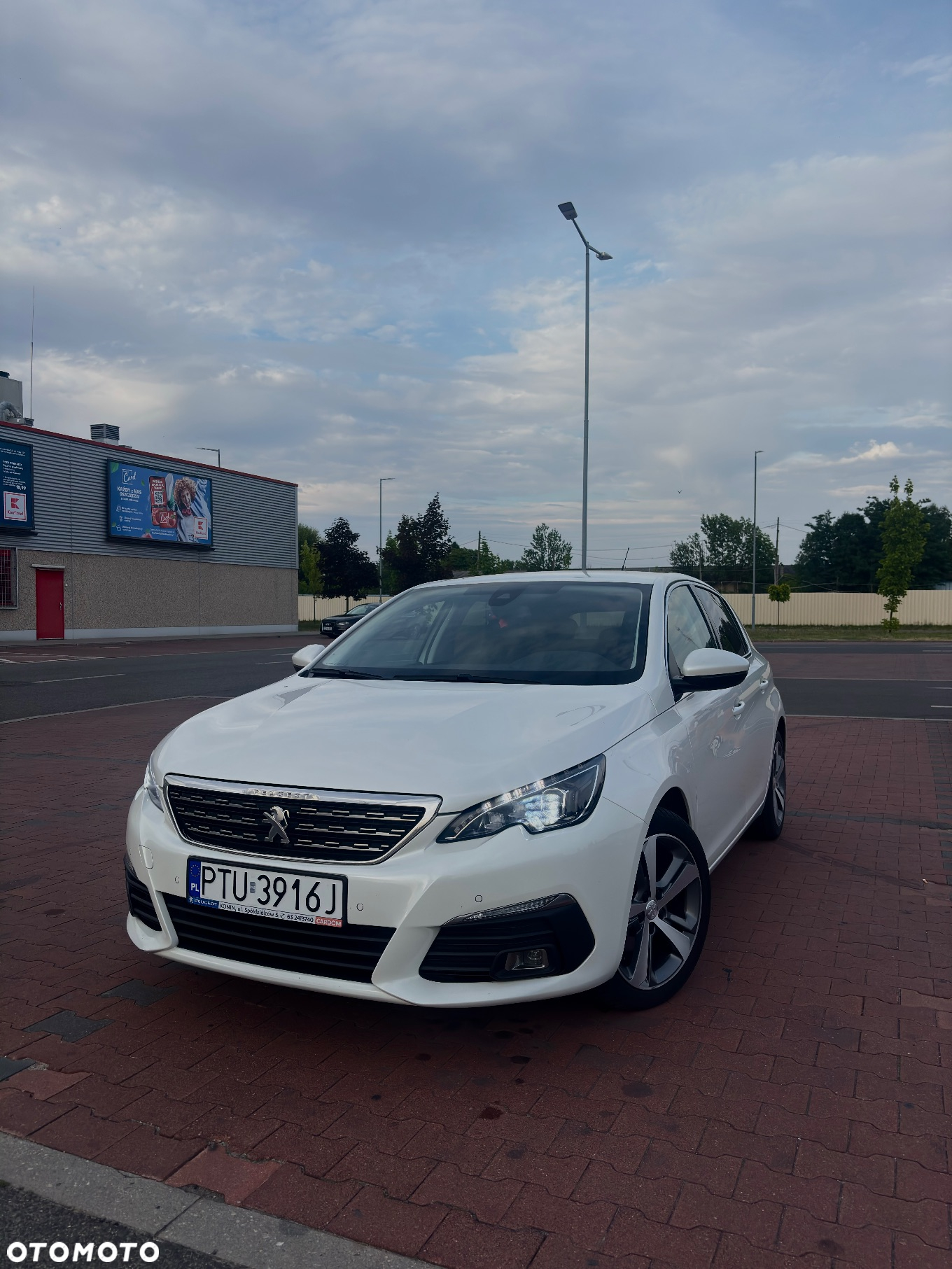 Peugeot 308 1.2 PureTech GPF Allure S&S - 2