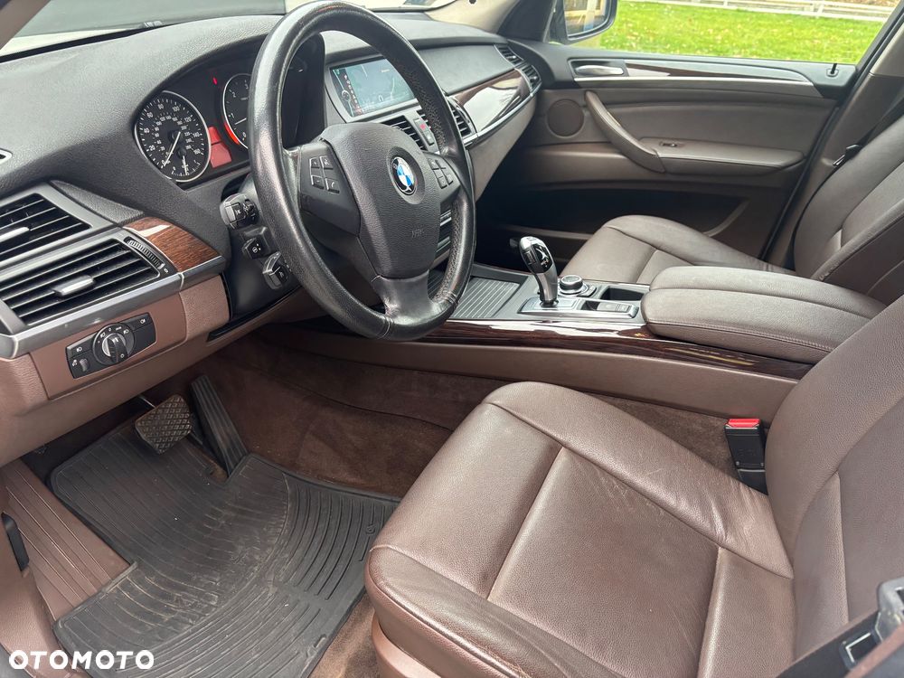 BMW X5 xDrive35d - 10