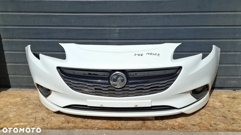 ZDERZAK PRZÓD PRZEDNI OPC-LINE OPEL CORSA E 2014/2019 ROK KOD LAKIERU: Z40R - 1