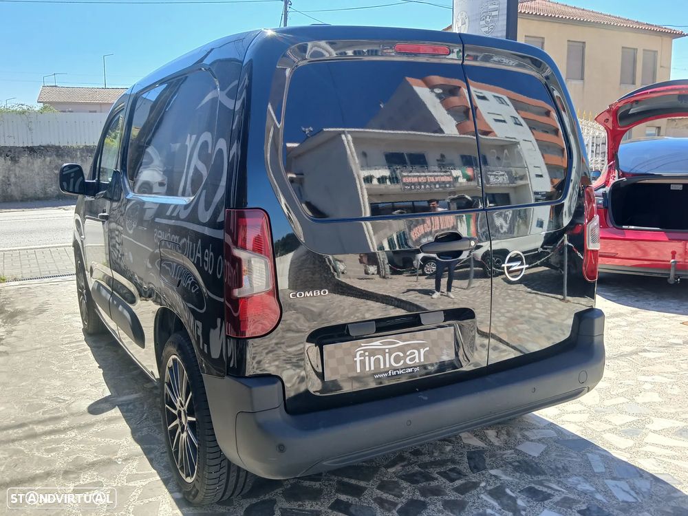 Opel COMBO 3L - 8