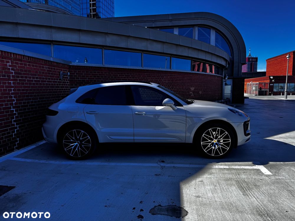 Porsche Macan Standard - 3