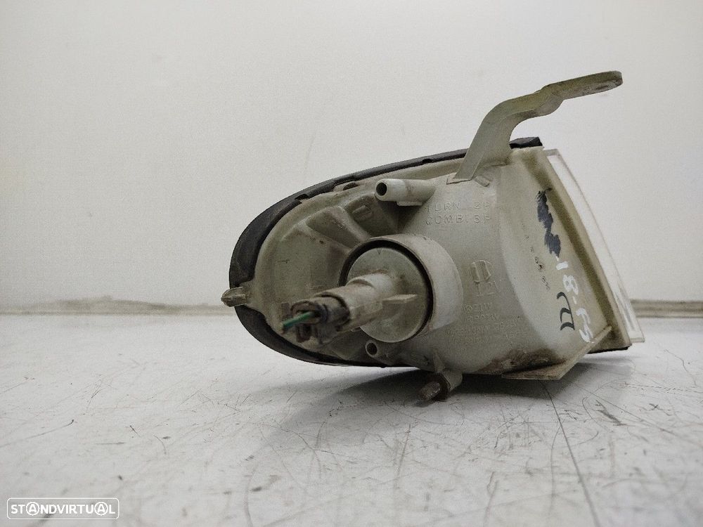 Farolim De Pisca Frente Esq Hyundai Accent I (X-3) - 2