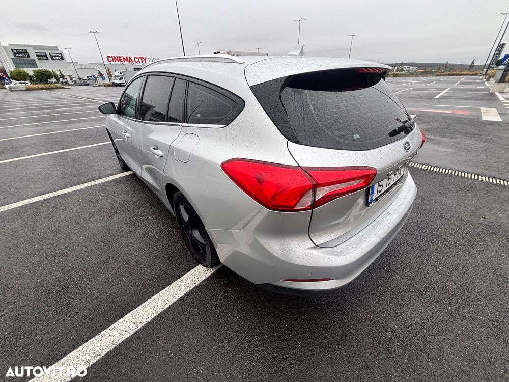Ford Focus - 4