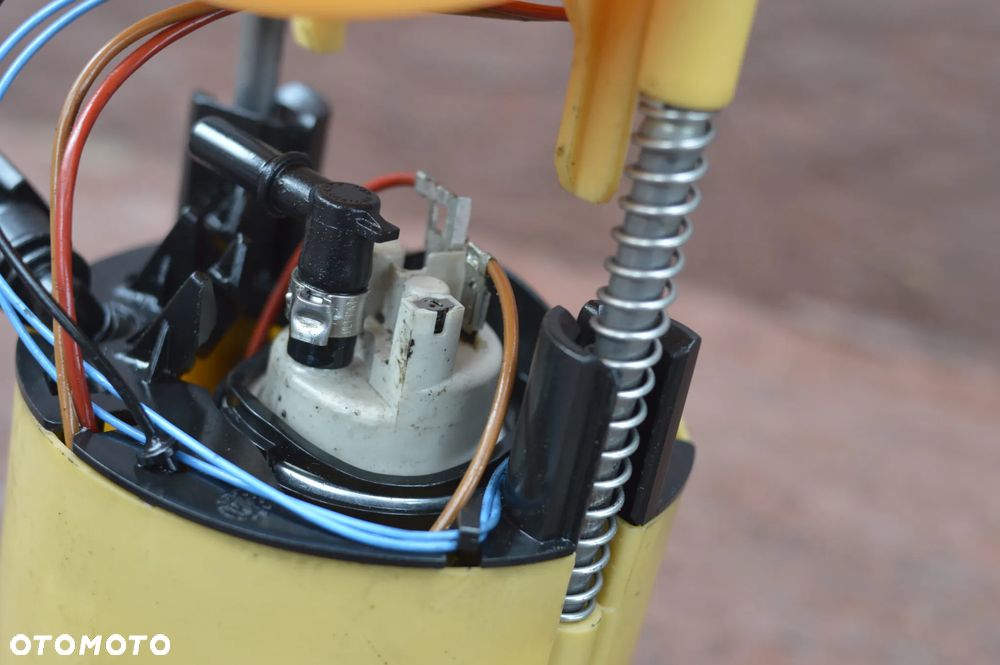 BMW E87 / E90 / E91 / E92 / E93 ORYGINANY  PŁYWAK DO SILNIKÓW DIESLA GAMY M47 ( 1.8D / 2.0D ) ORAZ M57 ( 2.5D / 3.0D / 3.5D ) O NR. 16 11 7 159 161 / 16 11 7 197 077 / 16 11 7 159 160 OEM SPRAWNE W 100% - 12