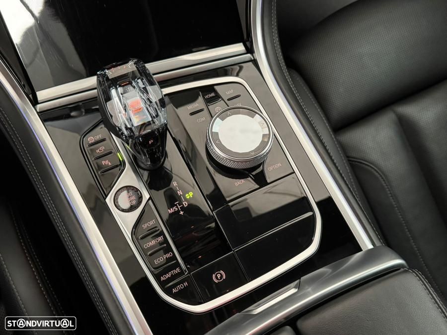 BMW 840 d xDrive Pack M - 53