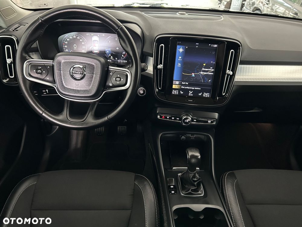 Volvo XC 40 D3 AWD RDesign - 21