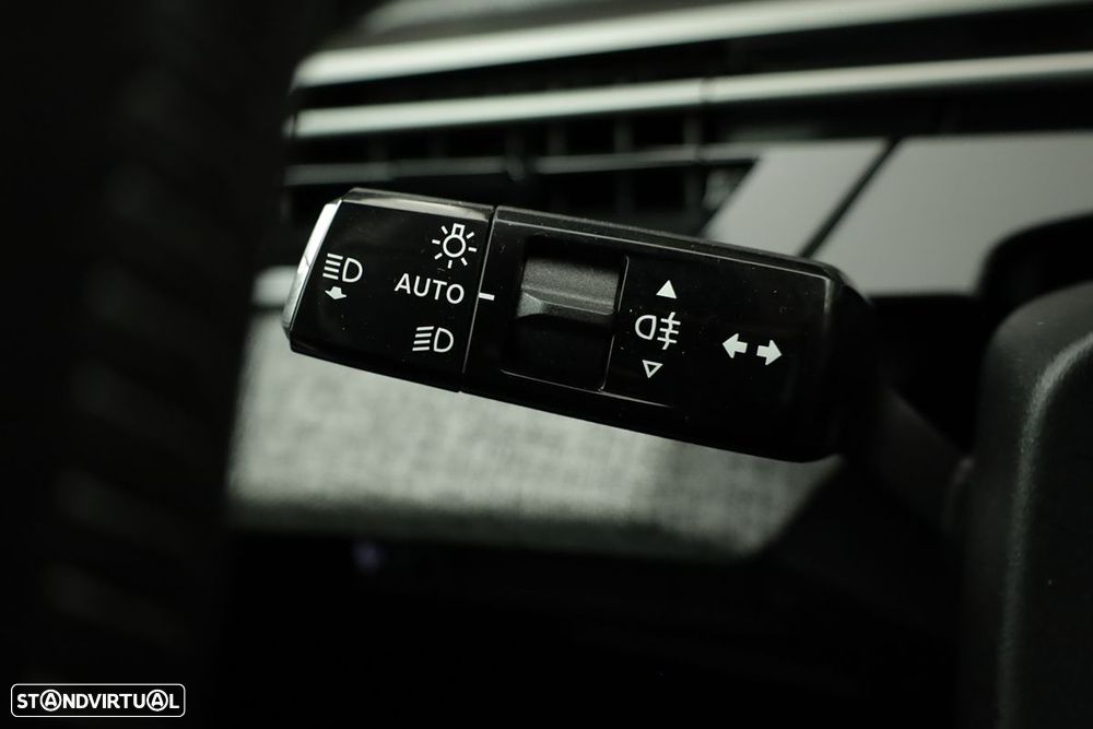 Peugeot 3008 1.2 Hybrid Allure e-DCS6 - 15