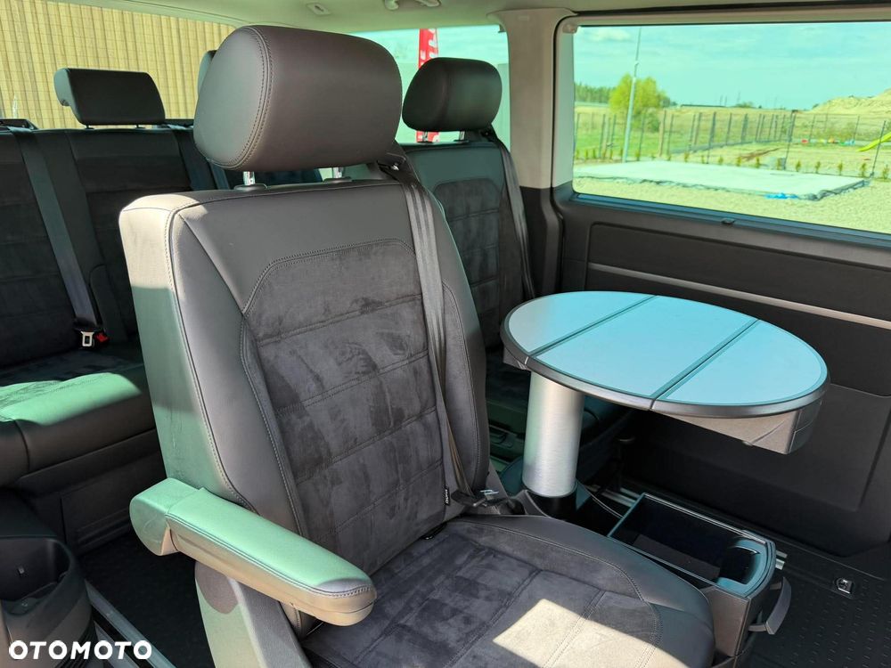 Volkswagen Multivan - 25