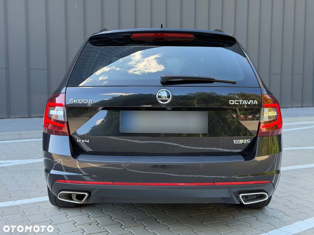 Skoda Octavia 2.0 TDI 4x4 DSG RS - 39