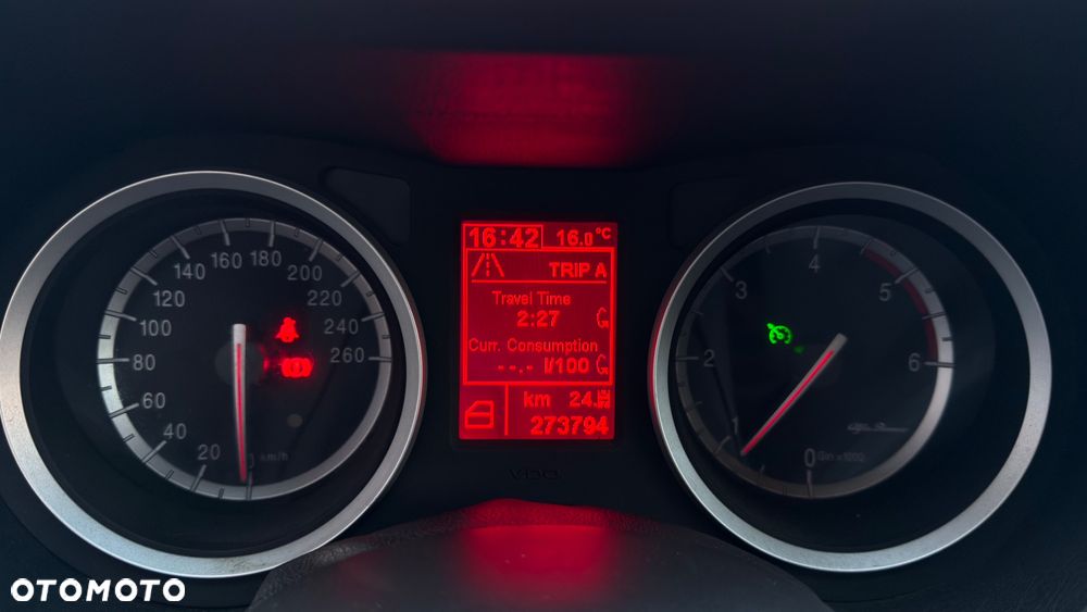 Alfa Romeo 159 1.9 JTDM 8V DPF Distinctive - 28