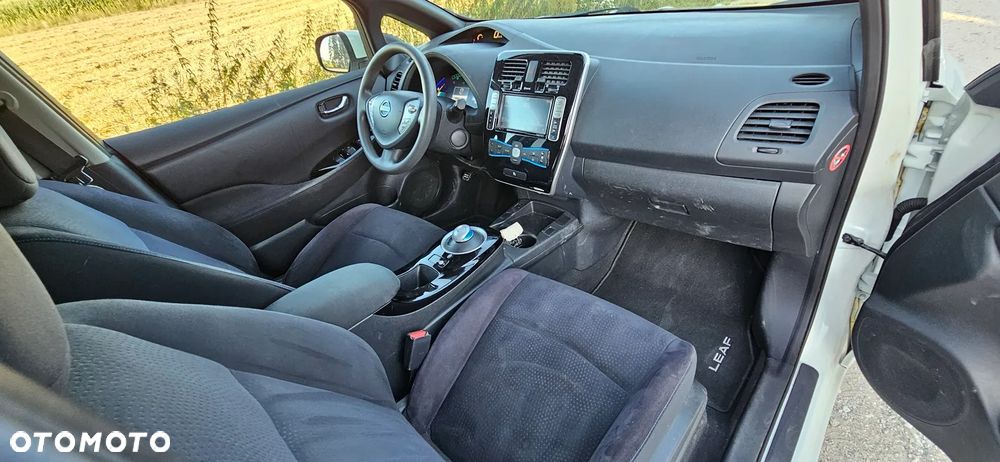Nissan Leaf - 14