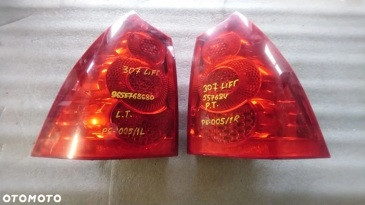 LAMPY TYŁ LEWE PRAWE PEUGEOT - 12