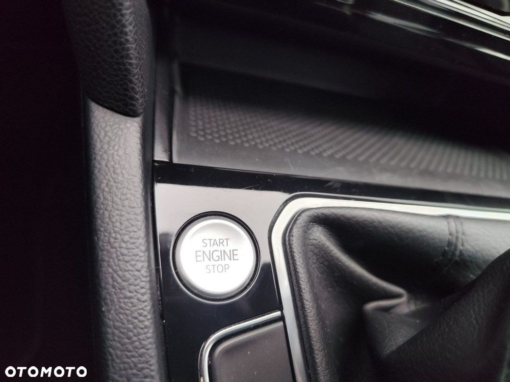 Volkswagen Passat Variant - 17