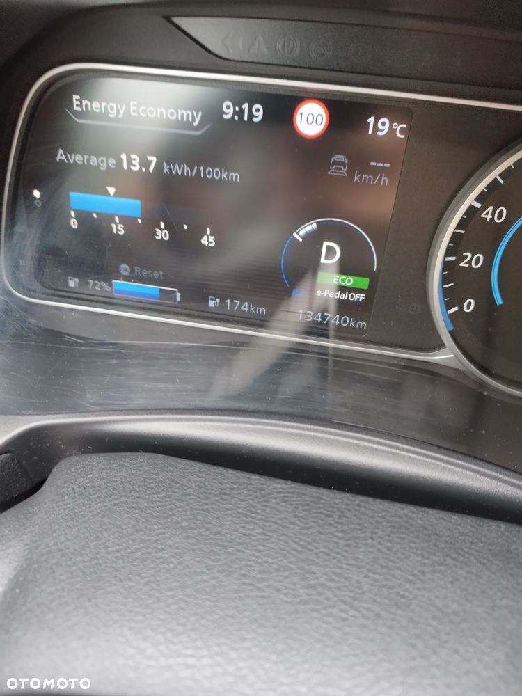 Nissan Leaf - 11