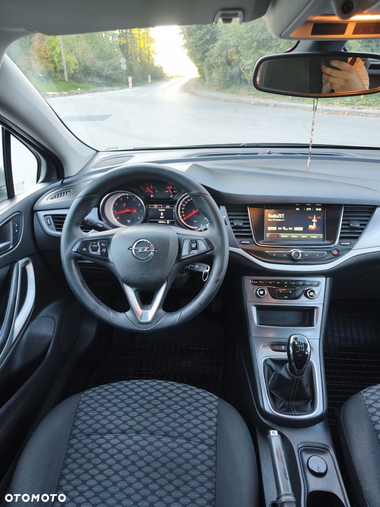 Opel Astra 2019 photo 5