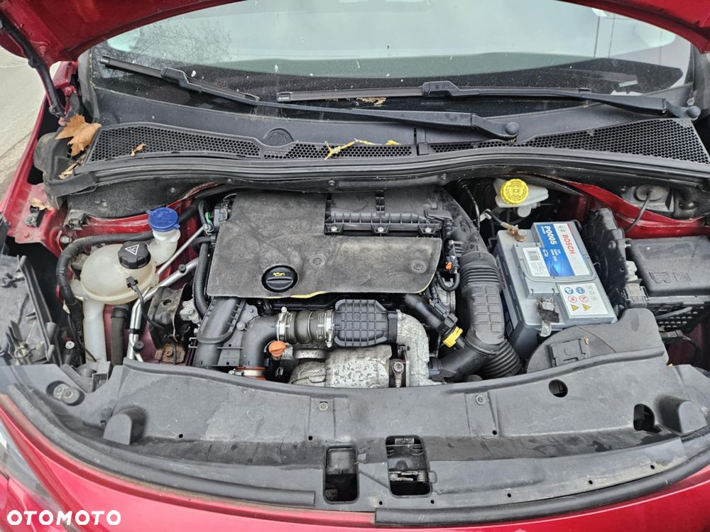 Peugeot 2008 1.6 BlueHDi Crossway - 16